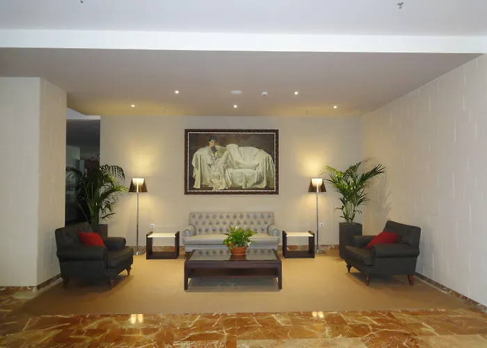 Angela - Adults Recommended 4* Fuengirola