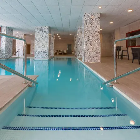 Angela - Adults Recommended 4* Fuengirola