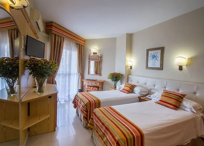 Angela - Adults Recommended Otel