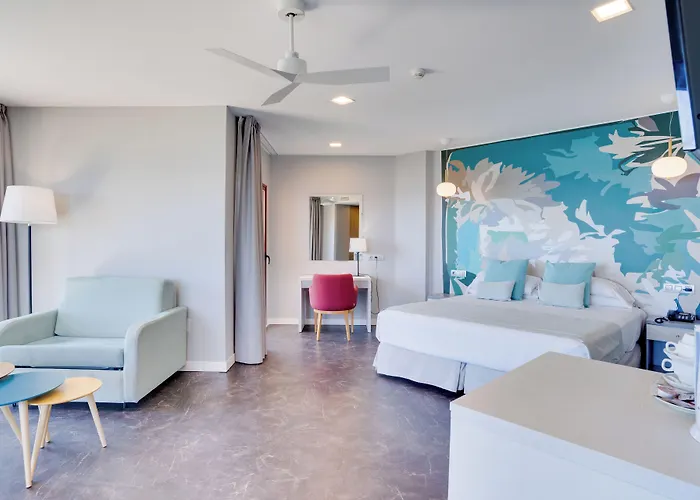 Angela - Adults Recommended Fuengirola