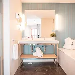 Angela - Adults Recommended 4* Fuengirola