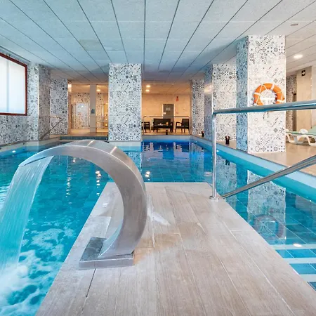 Angela - Adults Recommended 4* Fuengirola