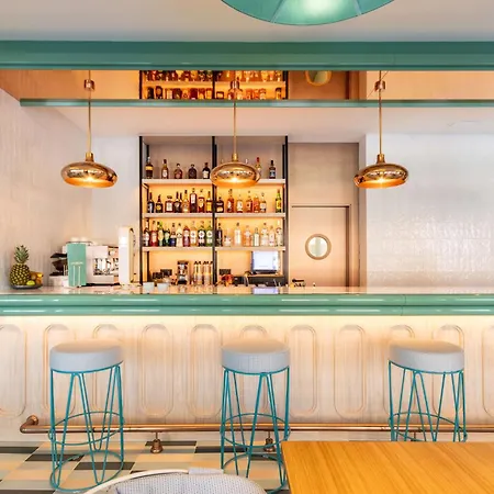 Angela - Adults Recommended 4* Fuengirola